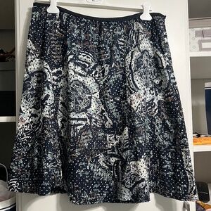 Nic + Zoe, Size 18 W, lightweight skirt